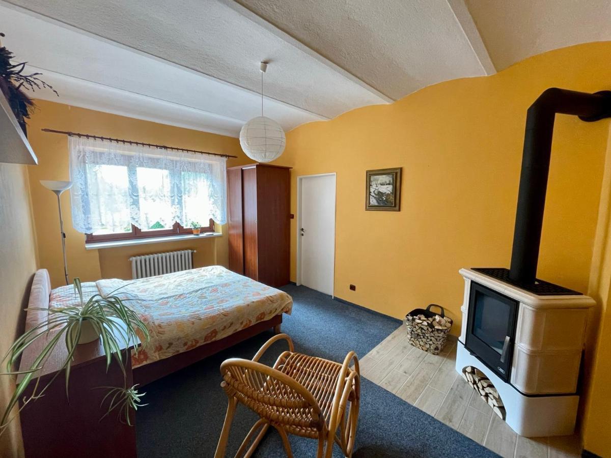 Ubytovani V Krkonosich, Rodinny Apartman Peklicko Horni Lanov Kültér fotó